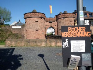 Read more about the article Rückblick: Gedenken an die Bücherverbrennung in Büdingen